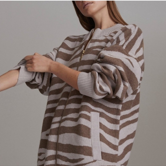 New‎ Varley Anthropologie zip up zebra striped cardigan sweater - Picture 3 of 16